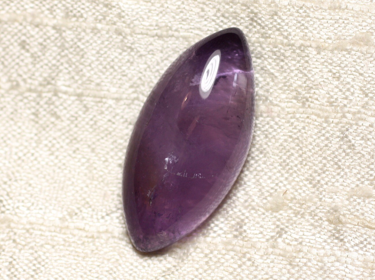 Cabochon en améthyste naturelle marquise 34x16mm pour création de bijoux
