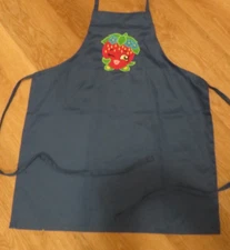 YOUTH SIZE CHEF BLUE APRON STRAWBERRY FLOWER LOGO