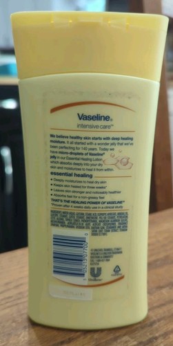 Vaseline Intensive Care Essential Healing Lotion -vintage- 10 Oz NEW - Picture 2 of 7