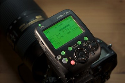 Blitzcontroller Yongnuo 560-TX Pro für Nikon, sehr guter Zustand