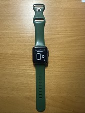 Apple Watch Series 3 38mm Space Gray Aluminum Case Green Sport Band WR-50m GPS