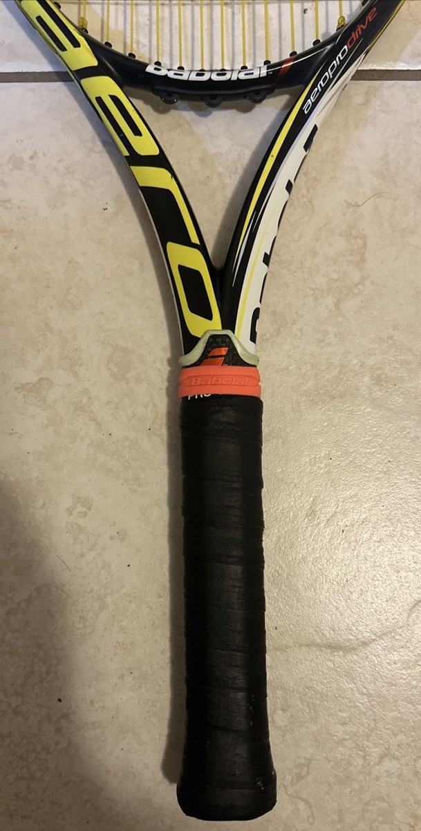 Babolat AeroPro Drive 2013 Tennis Racquet – Grip G4 4 1/2