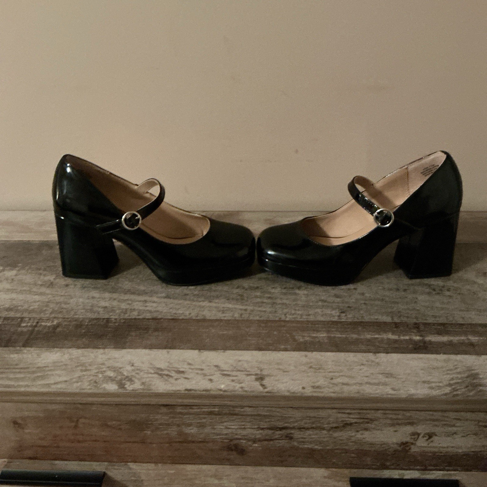 CROWN & IVY WOMENS BLOCK HEEL MARY JANE PUMPS SIZE 7.5