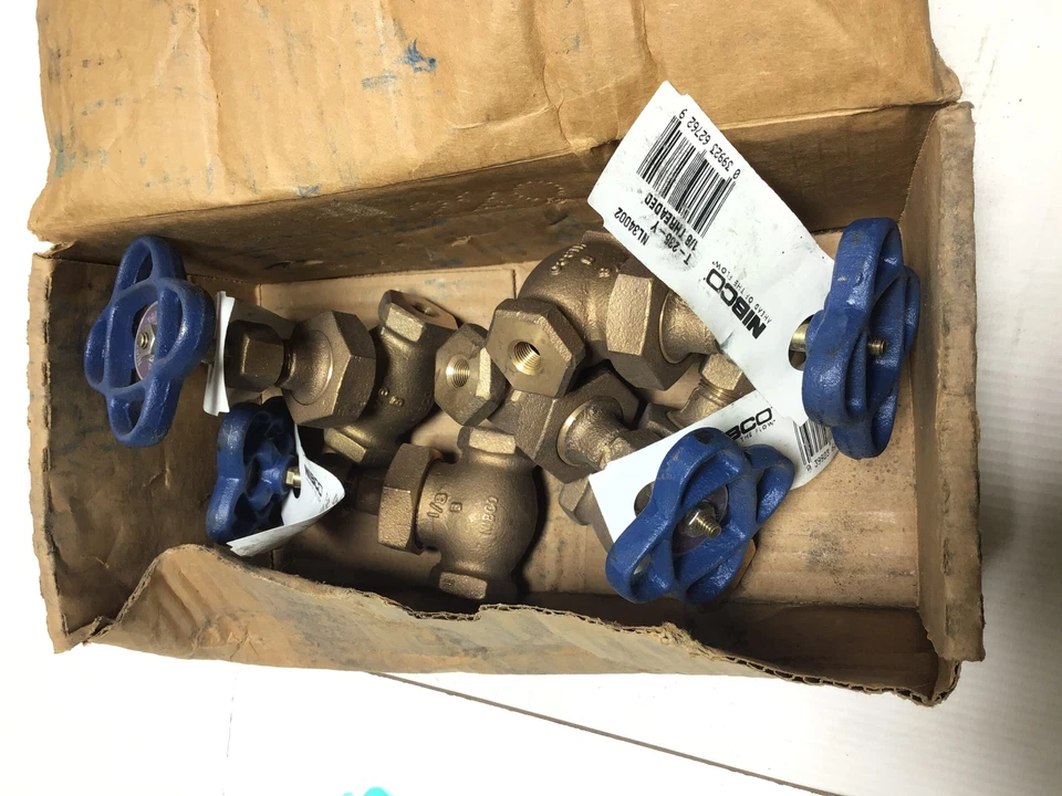Nibco 1/8 in NPT T-235-Y Globe Valve - Bronze, Class 150, 039923627629 - Image 2 of 4