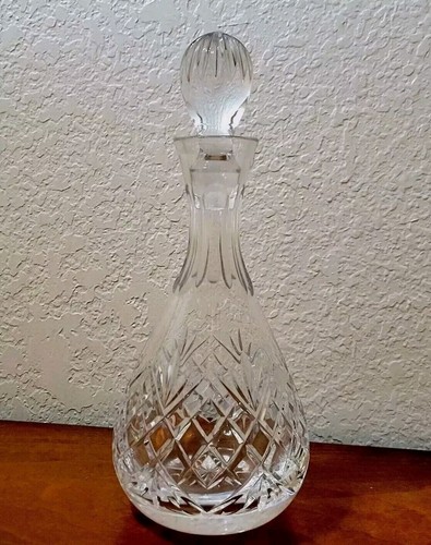 Beautiful Cut Glass Crystal Whiskey Decanter Liquor/ Wine Barware Large - Picture 9 of 10
