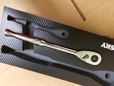 #ad BRAND NEW HUSKY 3 8 Drive CHROME POLISH RATCHET Long Beam Extended 2.5 Arc Swing $29.95