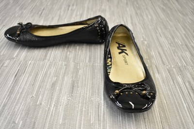 anne klein buttons flat