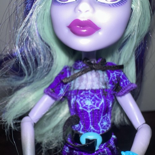 Fève cercueil Twyla poupée Monster High - Photo 6/20