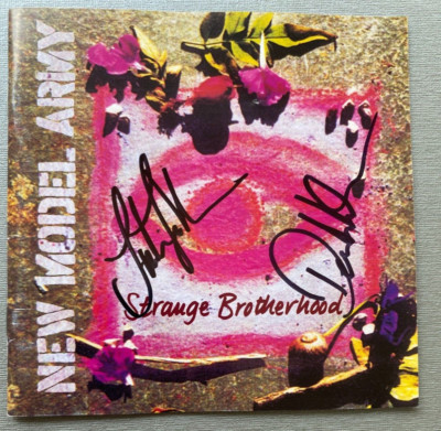NEW MODEL ARMY ''Justin Sullivan+Dean White'' In-person signed CD booklet + Foto
