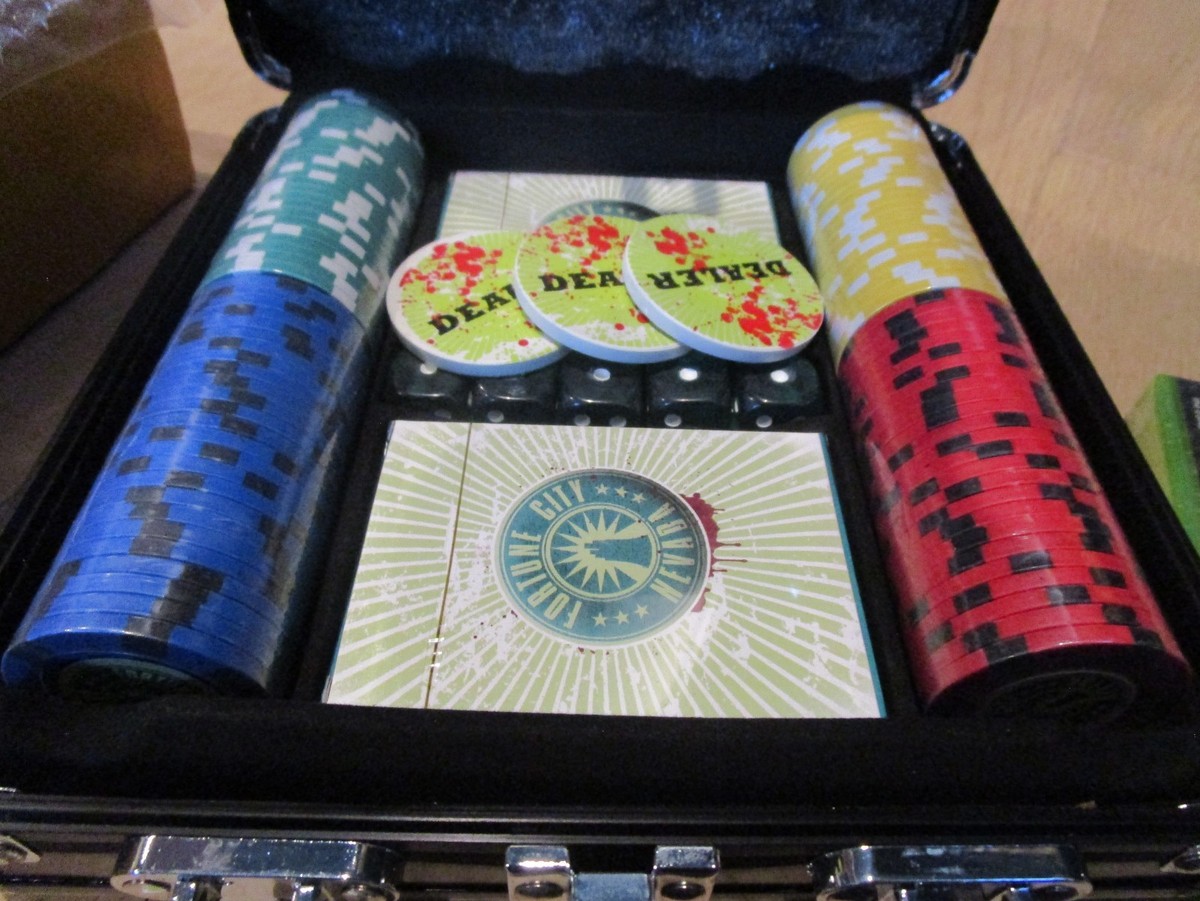 NEW Dead Rising 2 High Stakes Edition Limited Collectors Poker Set 