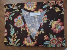 Brown w Flowers Medical Scrub Shirt MEDIUM