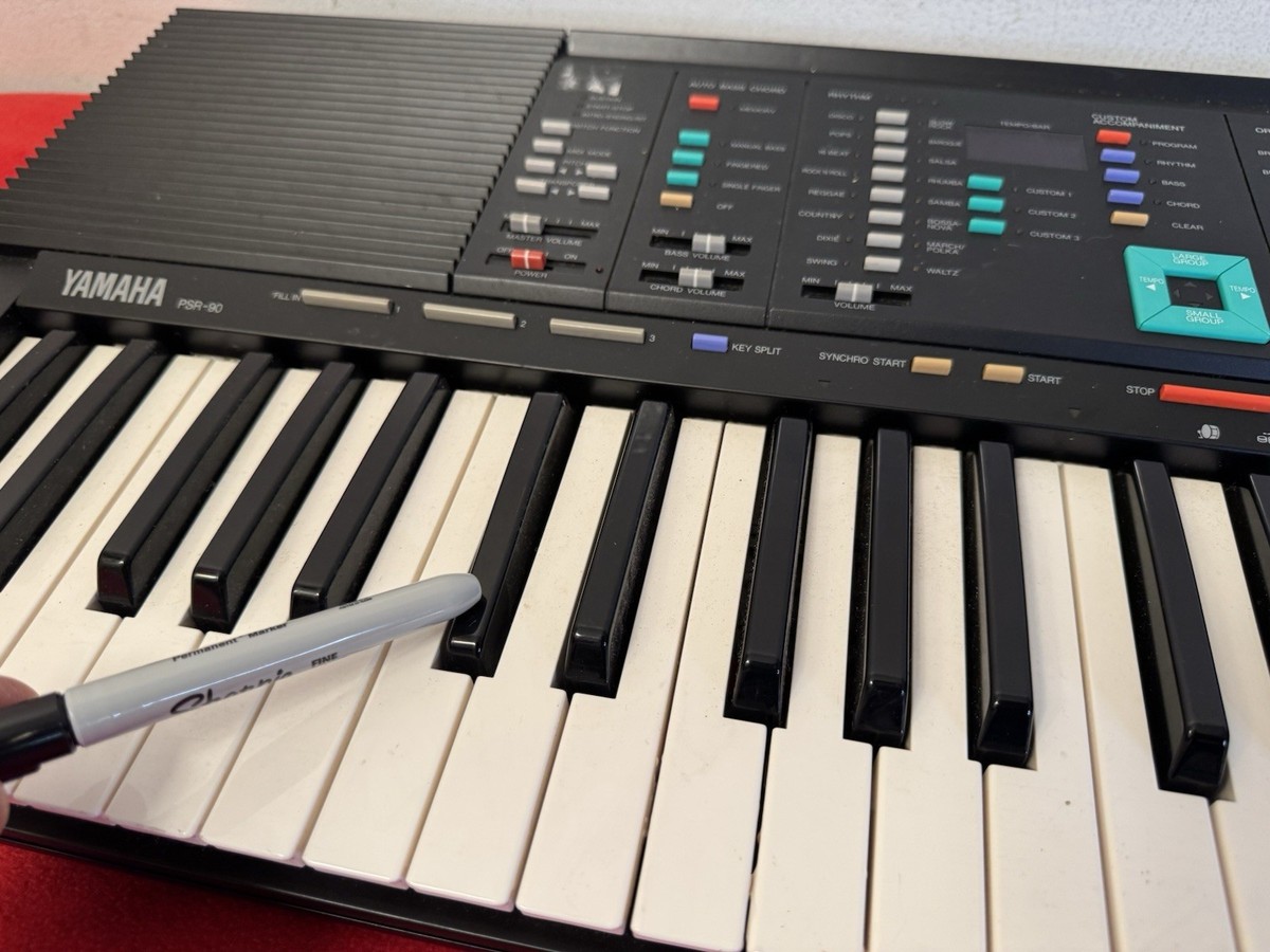 Yamaha PSR-90 FM Synthesizer Arranger Portable Keyboard 61 Key (3
