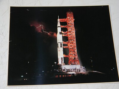 8 x 10'' Photo NASA  Photo Lighting Strike near the Apollo 15 Saturn V 1981