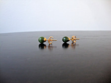 VTG CLASSIC CHINESE 6MM GREEN JADE BEAD/BALL YELLOW GOLD PLATED STUD EARRINGS