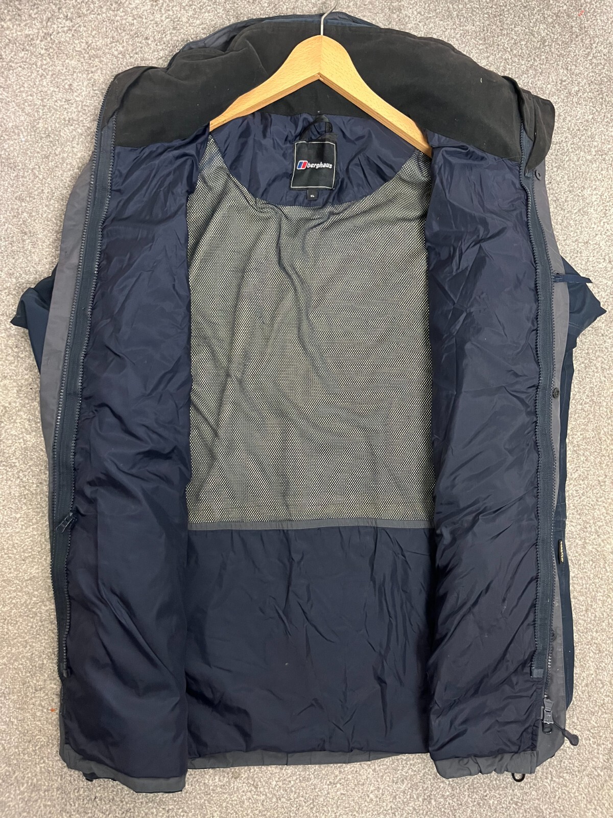 BERGHAUS Jacket Coat Mens Extra Large XL / 2XL Waterproof Navy Blue