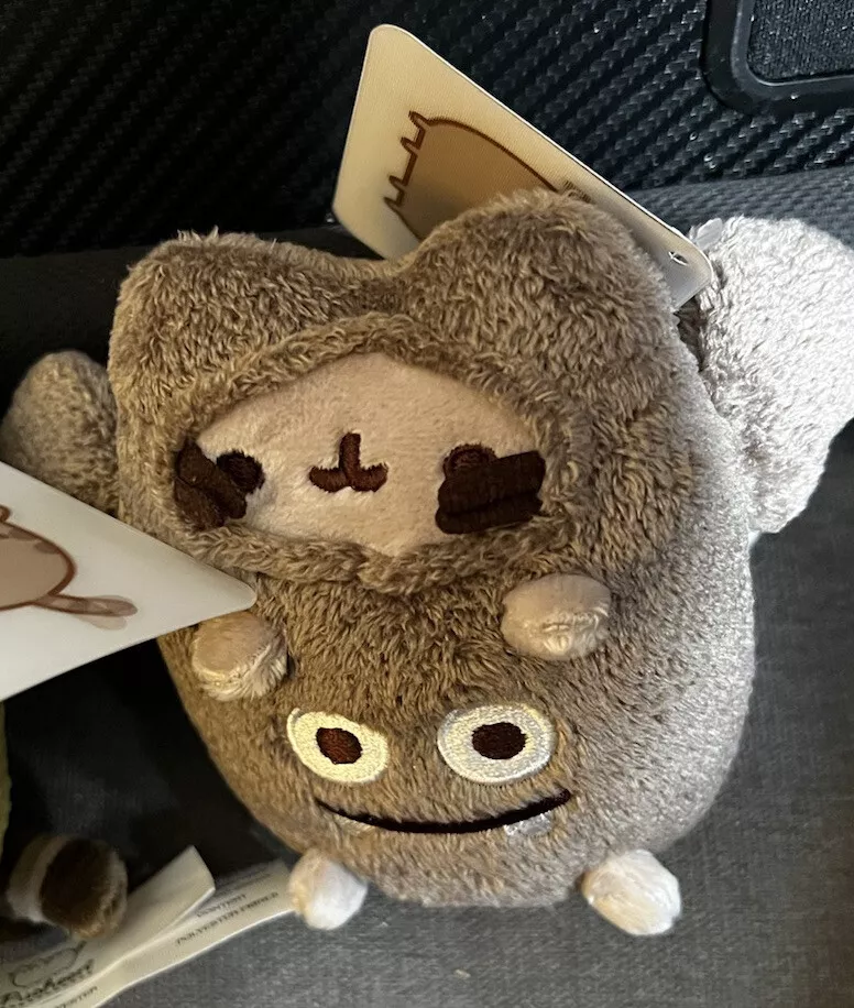 New 2022 Halloween Pusheen Plush Bat Monster Hot Topic Exclusive