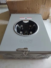 TALON / SIEMENS # UAT417-OPQG  RINGLESS TYPE METER SOCKET. 1 PH, 3 WIRE, 600VAC.