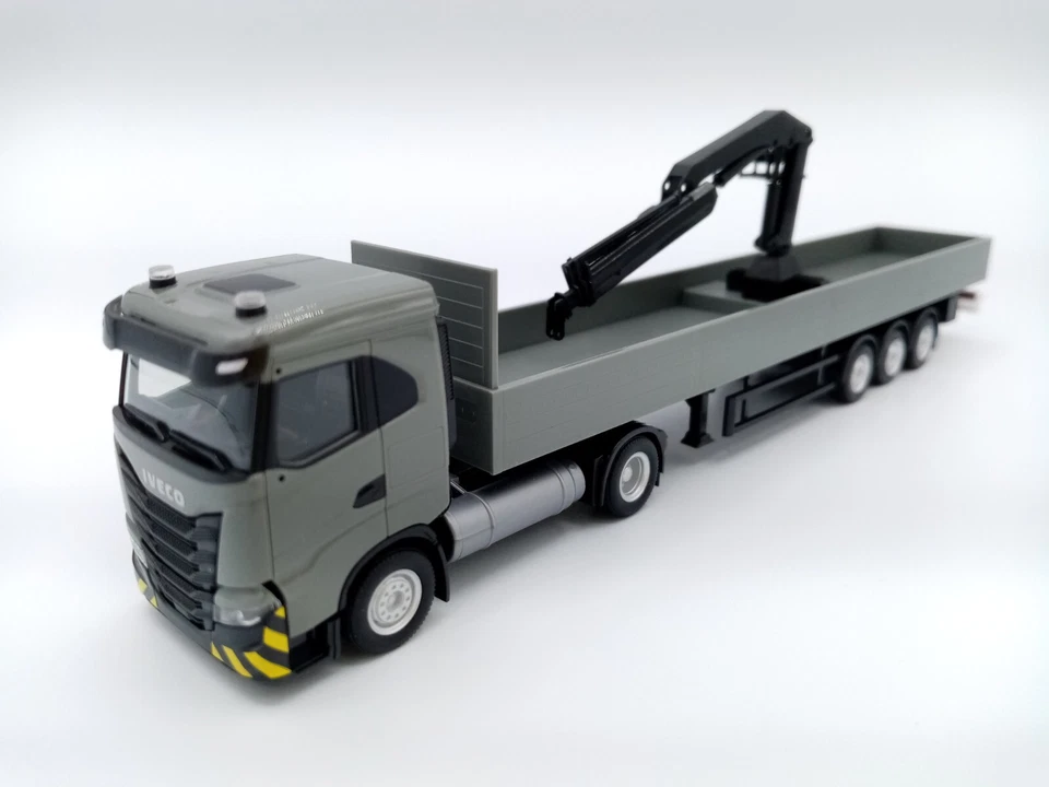 HERPA - IVECO S-WAY ND plateau grue - 316415 - HO - Photo 2/3