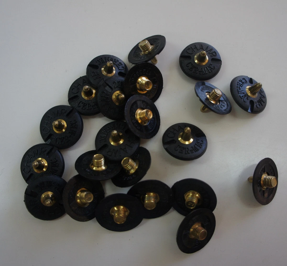 Ceramic golf best sale spikes