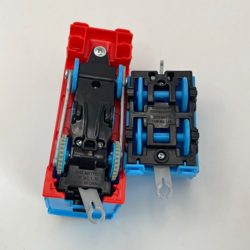 Thomas & Friends TrackMaster Motorised Gordon Train Engine Combi P&P #16 - Picture 5 of 5