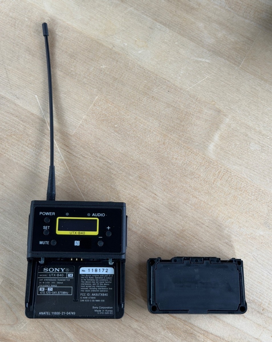 Sony UWP-D21 Wireless Lavalier Mic Set w/ Nanuk 905 Case - Tested