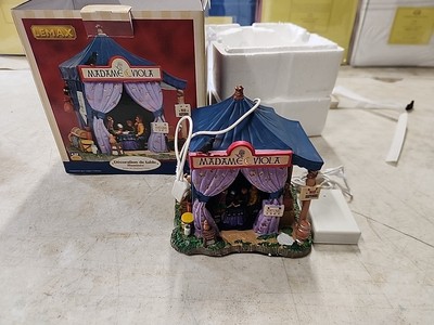 Lemax Madame Viola's Tent. #84792, 2008.with Box. Tested. Read 