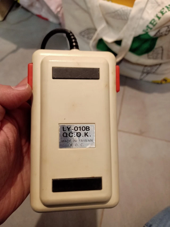 joystick Commodore Vic 20-64 o 128 ? Vintage - Immagine 3 di 4