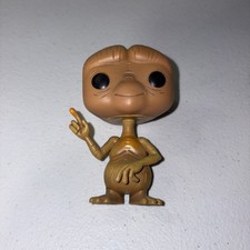 Ultimate Funko Pop E.T. The Extra-Terrestrial Figures Gallery and Checklist 32