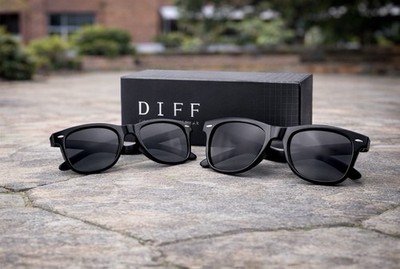 $20 May Special - 2 Sunglasses Diff Eyewear Black Frame  display picture 3