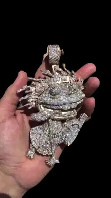 Men's 4Ct Round Cut Moissanite Cartoon Pendant 14K Yellow Gold Plated Silver - Image 4 of 4