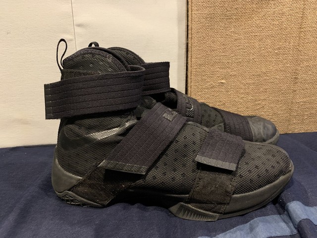 lebron soldier 10 black space