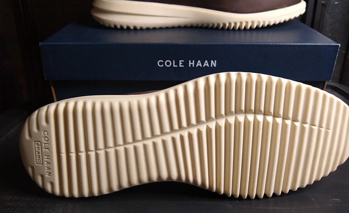 Cole Haan Men display picture 1