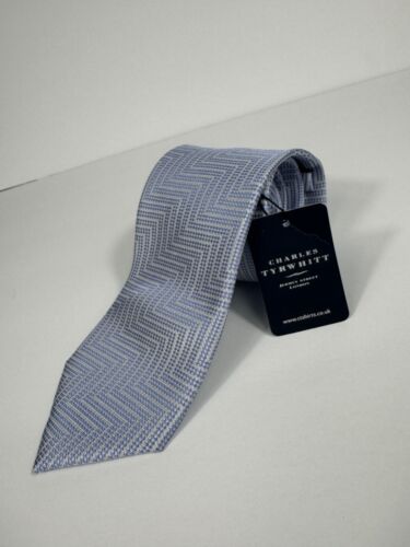 Charles Tyrwhitt Mens Silk Necktie Woven Blue Chevron NWT 59.5” X 3” Modern