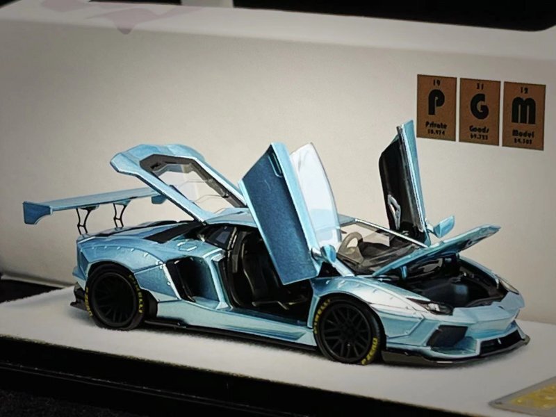 LAMBORGHINI Aventador LP700 - LBWK - ice blue - PGM 1:64 | eBay.de