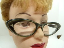Vintage Bausch & Lomb B & L Cat Eye Glasses Women's Prescription Eyeglass 5 1/2