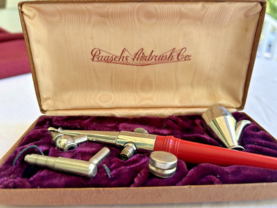 Paasche Airbrush Co. Airbrush Set  84246 in Original Hard Case