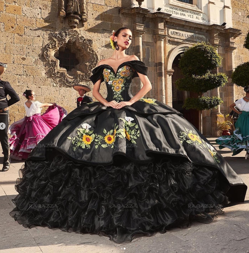 Vestidos De 15 Años Negro Con Girasoles Vestido De Girasoles