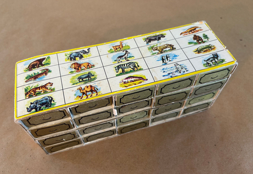 Vintage Chest Of Plastic Toy Animals - Chadwick Miller, Made in Hong Kong - Picture 2 of 6