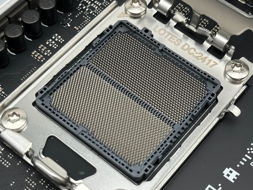 ASUS ROG Strix B650-A Gaming Wi-Fi DDR5 AM5 AMD ATX Motherboard READ/FOR PARTS - Afbeelding 7 van 9