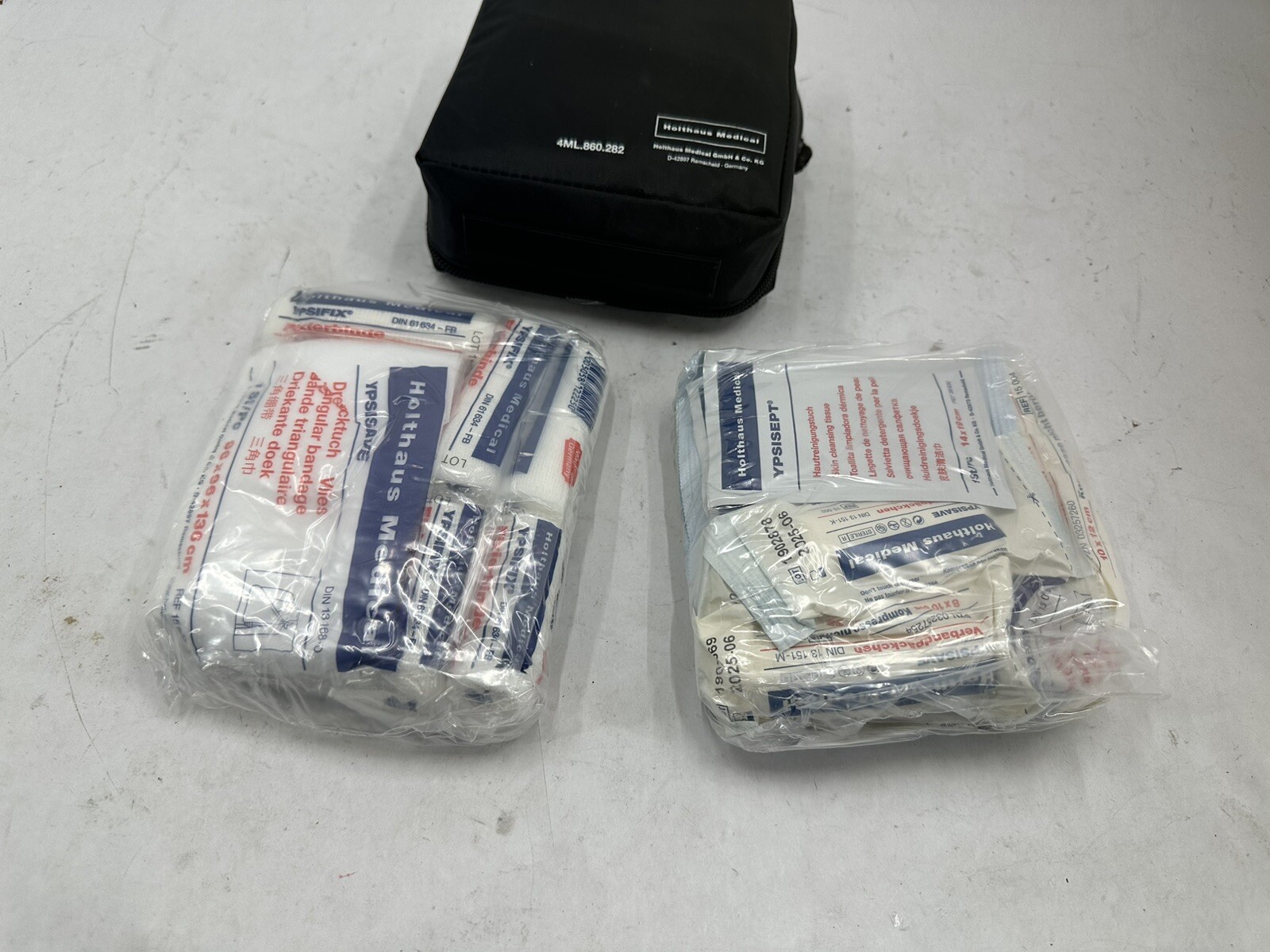 Factory Lamborghini Urus Medical First Aid Trunk Kit Accessory OEM 4ML 860 282