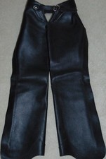 NEW UNWORN THICK BLACK COWHIDE LEATHER CHAPS WAIST 25" TO 28+" USA MADE (LD)