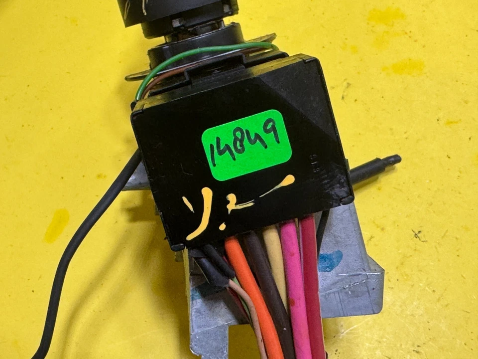 Interruptor de encendido Buick Century 1999-2000 bloqueo con llave OEM 26036493 Foto 2 de 4