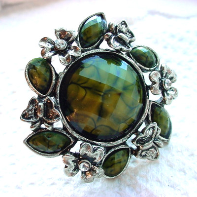 Gaudy Adjustable Ring Green Silver-tone Size 8 - 10 Butterflies Renaissance Garb
