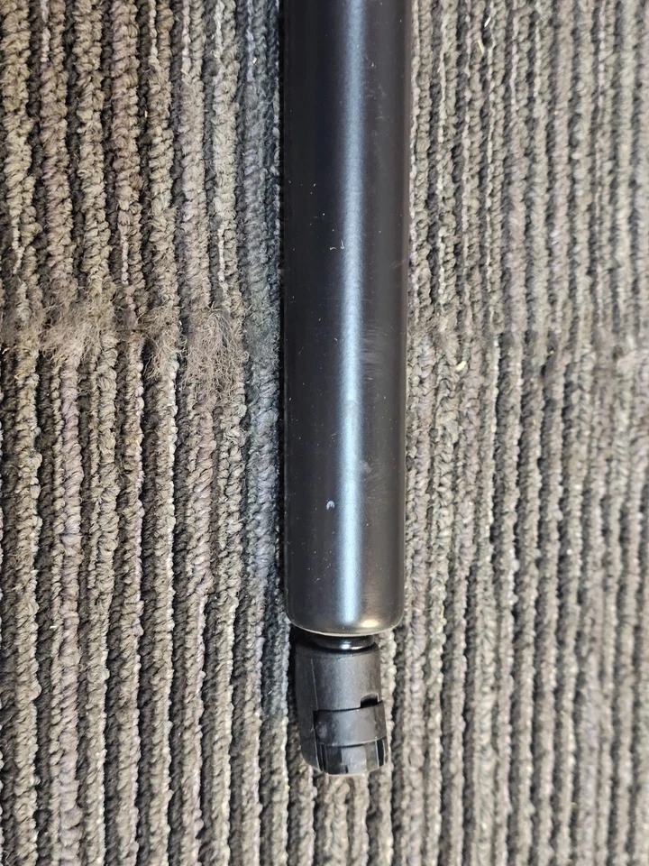 StrongArm® 6117 — подъемная опора подъемной двери для Honda Odyssey 2005–2010 годов выпуска - Изображение 3 из 4