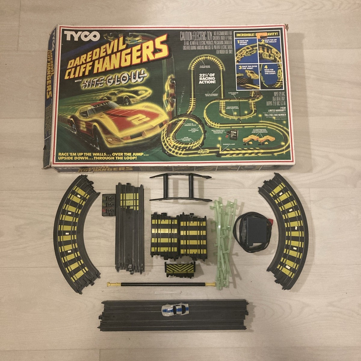 【希少】TYCO HOスロットカー デイル・アーンハート #3 トランスポーター 希少】TYCO HOスロットカー デイル・アーンハート #3 トランスポーター
