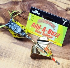 Hildebrandt Plated Add-A-Buzz Bass Spinner w/Frog Realistic Movement Top Water