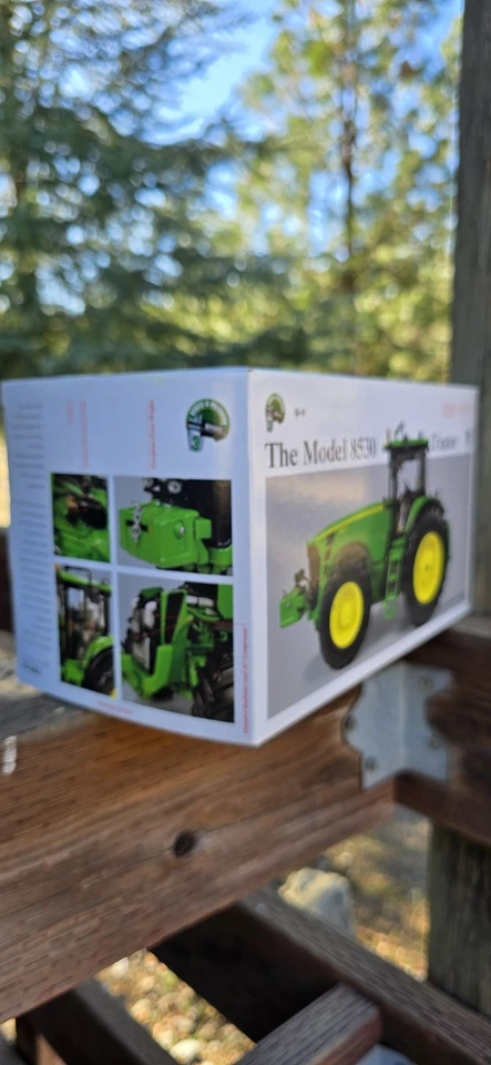 Coleccionable ERTL JohnDeere Serie II Precisión-El MODELO 8530 TRACTOR Nuevo En CAJA Foto 2 de 4