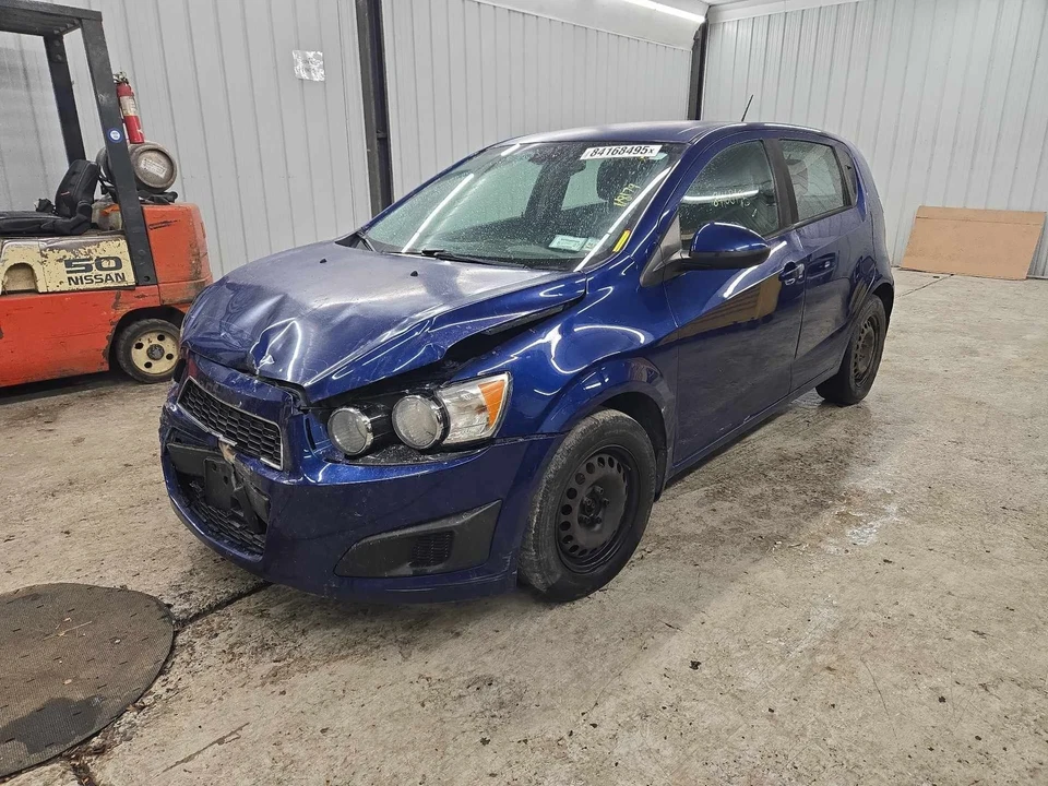Parasol derecho usado se adapta a: Chevrolet Sonic 2013 espejo retrovisor derecho grado A Foto 4 de 4