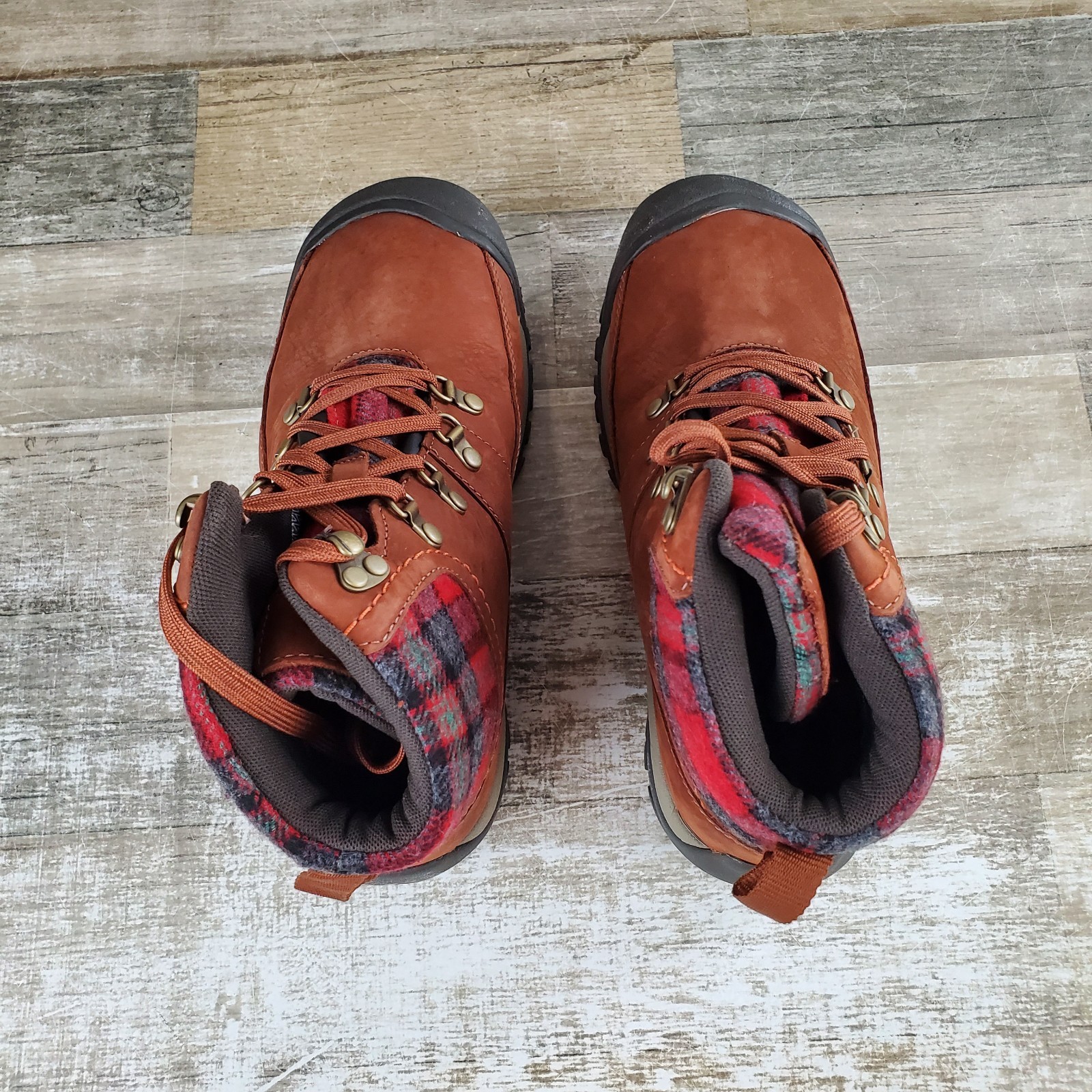 Scarpe da trekking invernali Keen Kaci III da donna taglia 10 rosse impermeabili stivali stringati