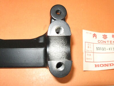 HONDA 78 - 82 CM CB 400 CM450 OEM HANDLEBAR HOLDER CLAMP 53132-413